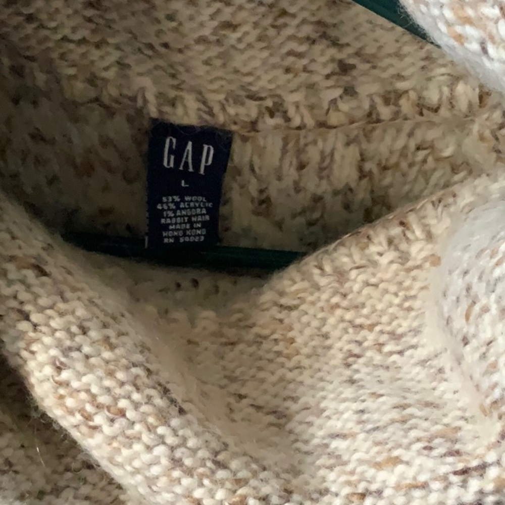 Gap Long Sleeve Sweater (L) - Picture 2 of 3